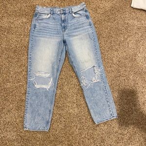 American eagle mom jeans